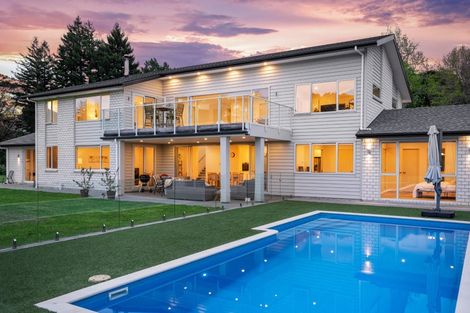 Photo of property in 15 Nola Road, Oratia, Auckland, 0604