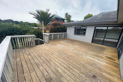 Photo of property in 2/28 Coroglen Avenue, Birkenhead, Auckland, 0626