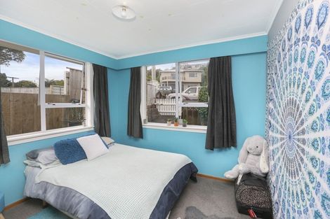 Photo of property in 15 Mount View Place, Spotswood, New Plymouth, 4310