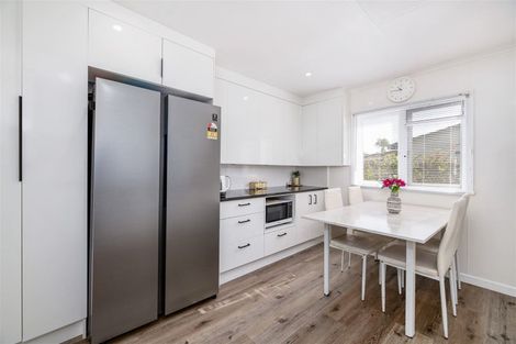 Photo of property in 176 Henderson Valley Road, Henderson, Auckland, 0612