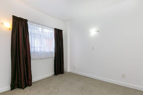 Photo of property in Parkland Flats, 51u7 Adams Terrace, Kelburn, Wellington, 6021