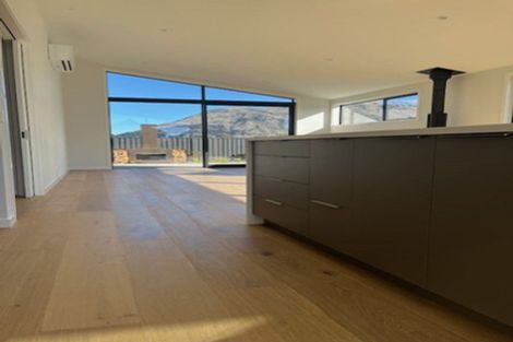 Photo of property in 7 Mason Street, Wanaka, 9305