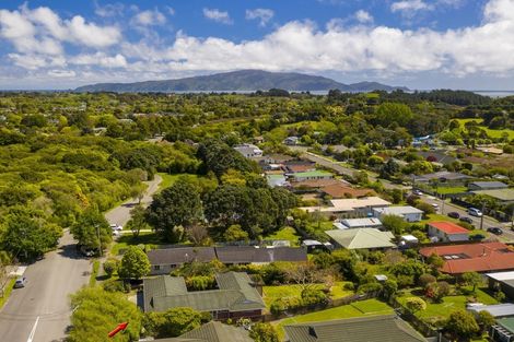 Photo of property in 87 Ngaio Road, Waikanae, 5036