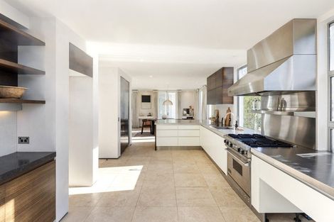 Photo of property in 100a Glandovey Road, Fendalton, Christchurch, 8052
