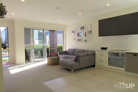 Photo of property in 4/2 Warrant Officer Lane, Hobsonville, Auckland, 0616