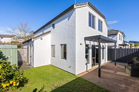 Photo of property in 4/64 Schnapper Rock Road, Schnapper Rock, Auckland, 0632