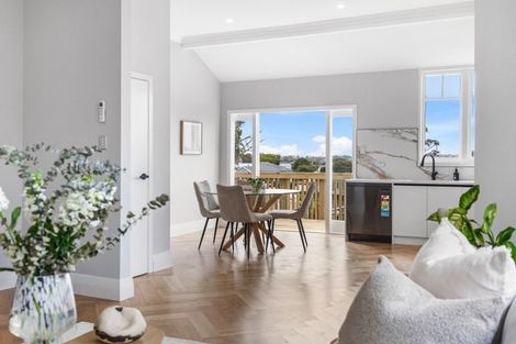 Photo of property in 94 Calliope Road, Stanley Point, Auckland, 0624