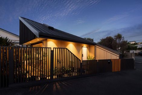 Photo of property in 17a Fife Lane, Miramar, Wellington, 6022