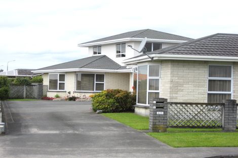 Photo of property in 2/225 Mangorei Road, Merrilands, New Plymouth, 4312