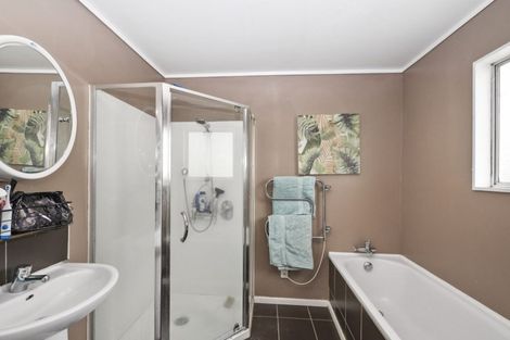 Photo of property in 30 Gallony Avenue, Massey, Auckland, 0614