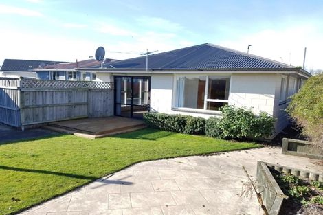 Photo of property in 2/31 Lamorna Road, Parklands, Christchurch, 8083