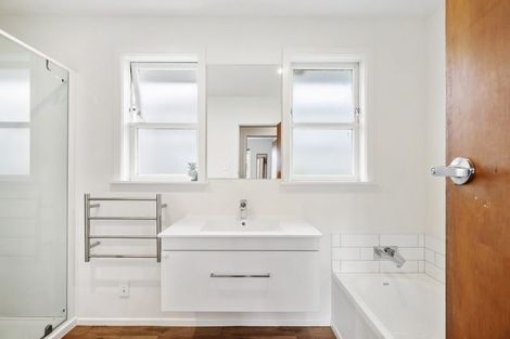 Photo of property in 58 Bell Street, Tawa, Wellington, 5028