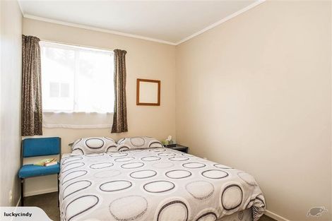 Photo of property in 146u2 Newlands Road, Newlands, Wellington, 6037