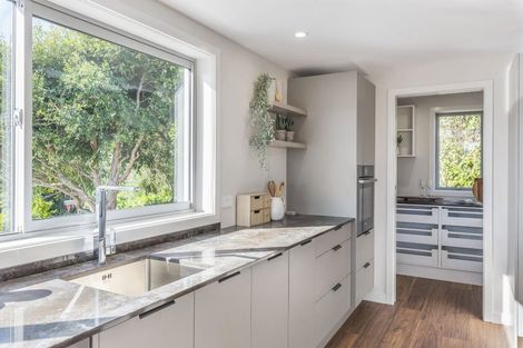 Photo of property in 1a Martin Road, Paraparaumu Beach, Paraparaumu, 5032