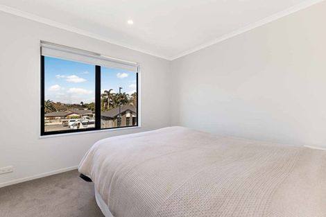 Photo of property in 1b Waituarua Drive, Takanini, 2112