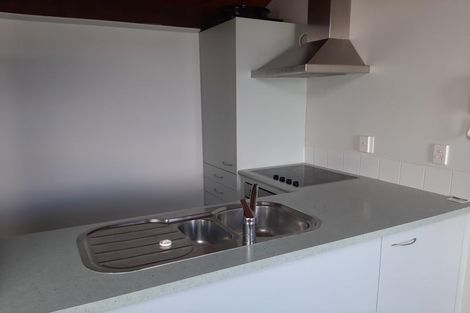 Photo of property in Metro Apartments, 22/220u Thorndon Quay, Pipitea, Wellington, 6011