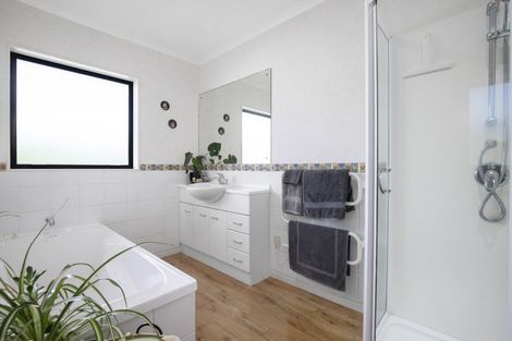 Photo of property in 63 Waipipi Wharf Road, Pollok, Waiuku, 2683