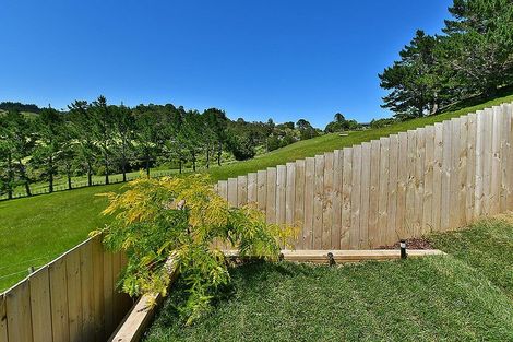 Photo of property in 21 Rauta Way, Helensville, 0800