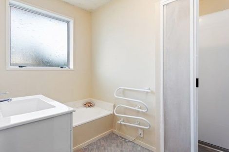 Photo of property in 4 Seneca Place, Burwood, Christchurch, 8083