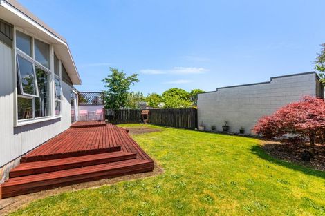 Photo of property in 5 Newbury Place, Waitara, 4320