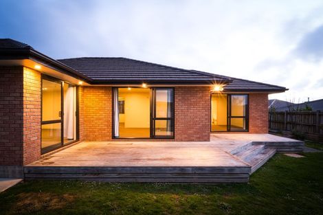 Photo of property in 8 Gibraltar Way, Fitzherbert, Palmerston North, 4410