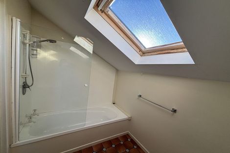 Photo of property in 4 Rosefield Lane, Northcote, Christchurch, 8052