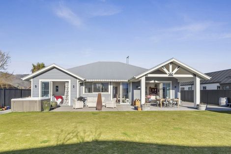 Photo of property in 2 Hortons Way, Cromwell, 9310