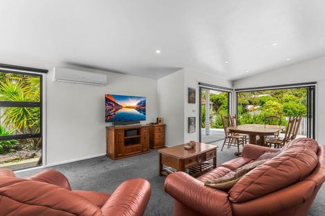 Photo of property in 22 Harbour View Road, Onerahi, Whangarei, 0110