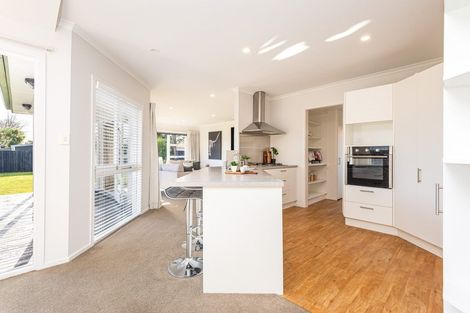 Photo of property in 221 Weston Road, St Albans, Christchurch, 8052