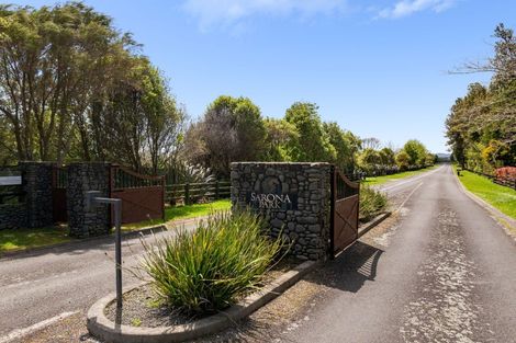 Photo of property in 2 Sarona Park Drive, Omanawa, 3171