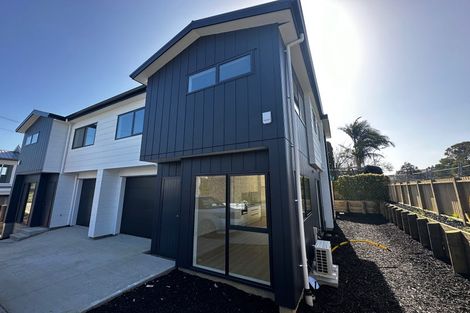 Photo of property in 1 Ngatoa Place, Glenfield, Auckland, 0629