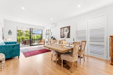 Photo of property in 35 Sidwell Road, Wainui, 0932