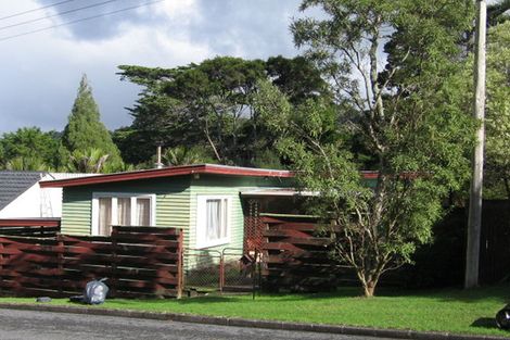 Photo of property in 11 Rimutaka Place, Titirangi, Auckland, 0604