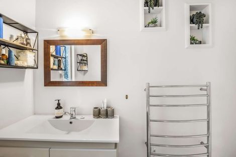 Photo of property in 28 Wharfe Street, South Hill, Oamaru, 9400