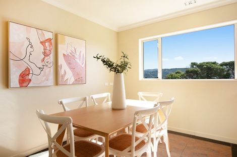 Photo of property in 19 Bunker Way, Strathmore Park, Wellington, 6022