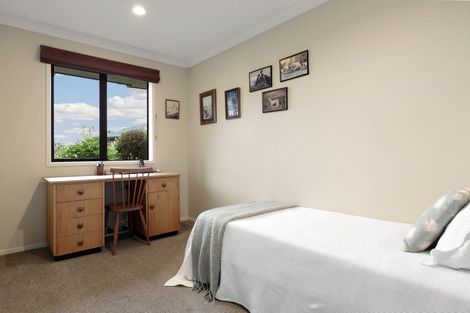 Photo of property in 12 Peninsula Point, Huntington, Hamilton, 3210