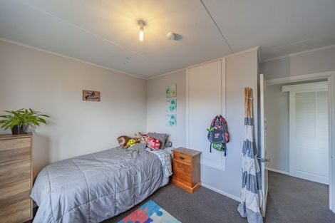Photo of property in 37 Francis Drake Street, Waipukurau, 4200