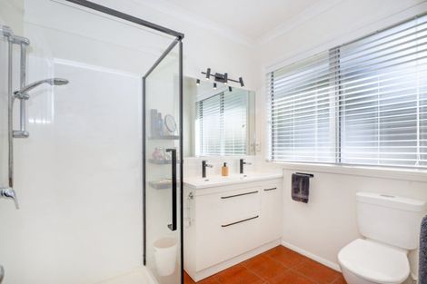 Photo of property in 1 The Fairway, Whakatane, 3120