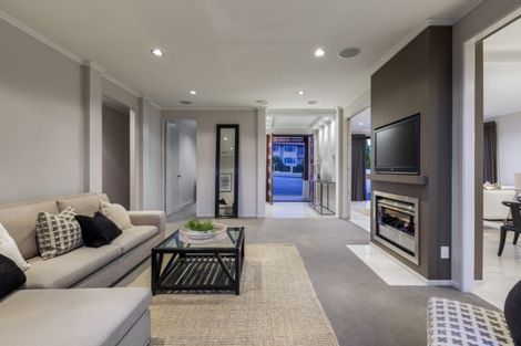 Photo of property in 17 Grand Drive, Orewa, 0931