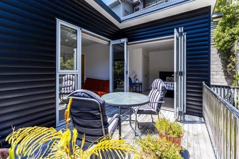 Photo of property in 17u2 Blackbridge Road, Wadestown, Wellington, 6012