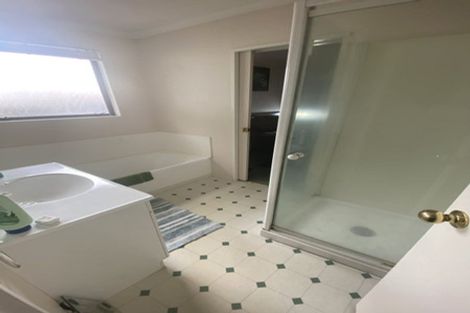 Photo of property in 4 Roach Street, Maeroa, Hamilton, 3200