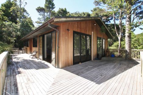 Photo of property in 53b Onedin Place, Titirangi, Auckland, 0604