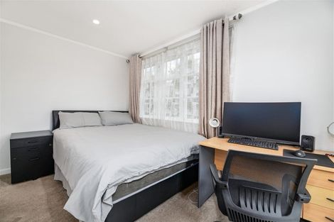 Photo of property in 308 Great North Road, Henderson, Auckland, 0612