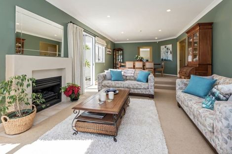 Photo of property in 14 Conacher Close, East Tamaki Heights, Auckland, 2016