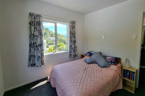 Photo of property in 5 Dorset Street, Picton, 7220