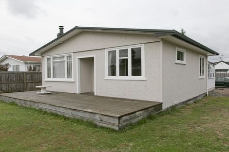 Photo of property in 30 Rotokawa Street, Taupo, 3330