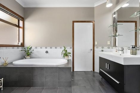 Photo of property in 8a Boulton Place, Cambridge, 3434