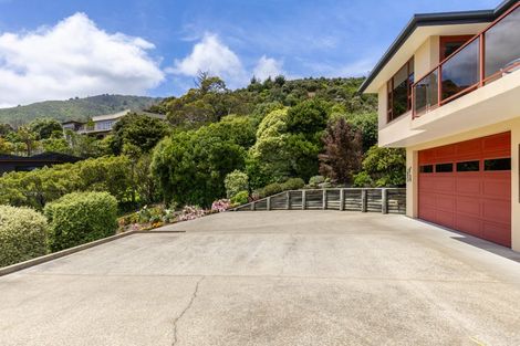 Photo of property in 14 Moana View Road, Waikawa, Picton, 7220