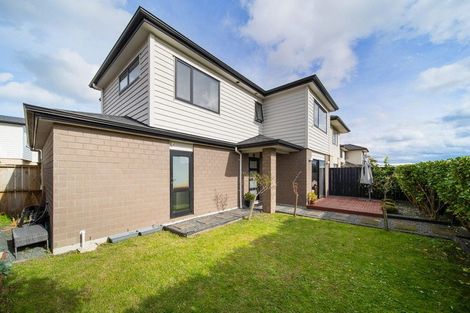 Photo of property in 6 Nga Waka Place, Mangere, Auckland, 2022