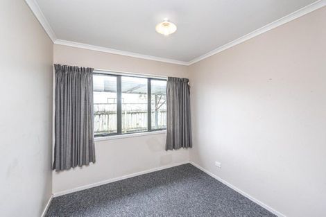 Photo of property in 17 Waitai Street, Castlecliff, Whanganui, 4501